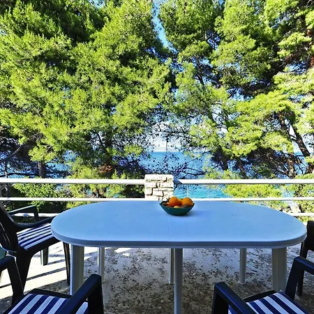 Marijeta - 20 M From Sea Stomorska