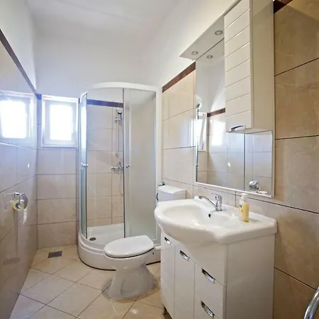 Holiday home Marijeta - 20 M From Sea Stomorska
